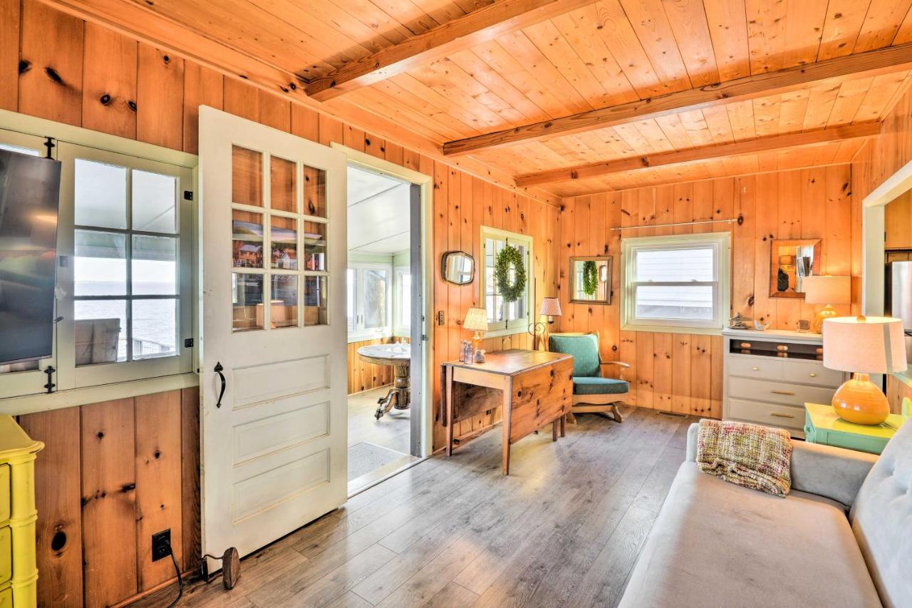 Henderson Harbor Cottage With Lake Access! Sackets Harbor Exterior photo