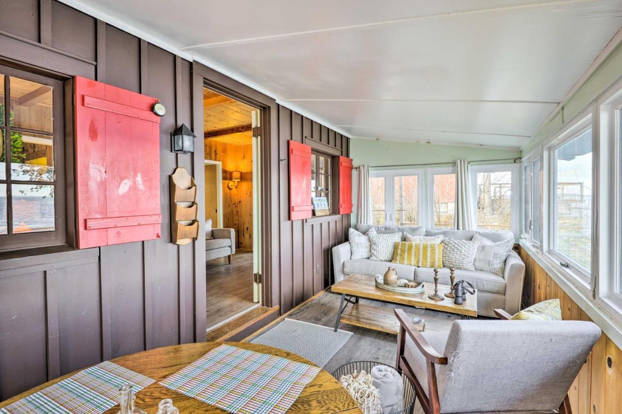 Henderson Harbor Cottage With Lake Access! Sackets Harbor Exterior photo