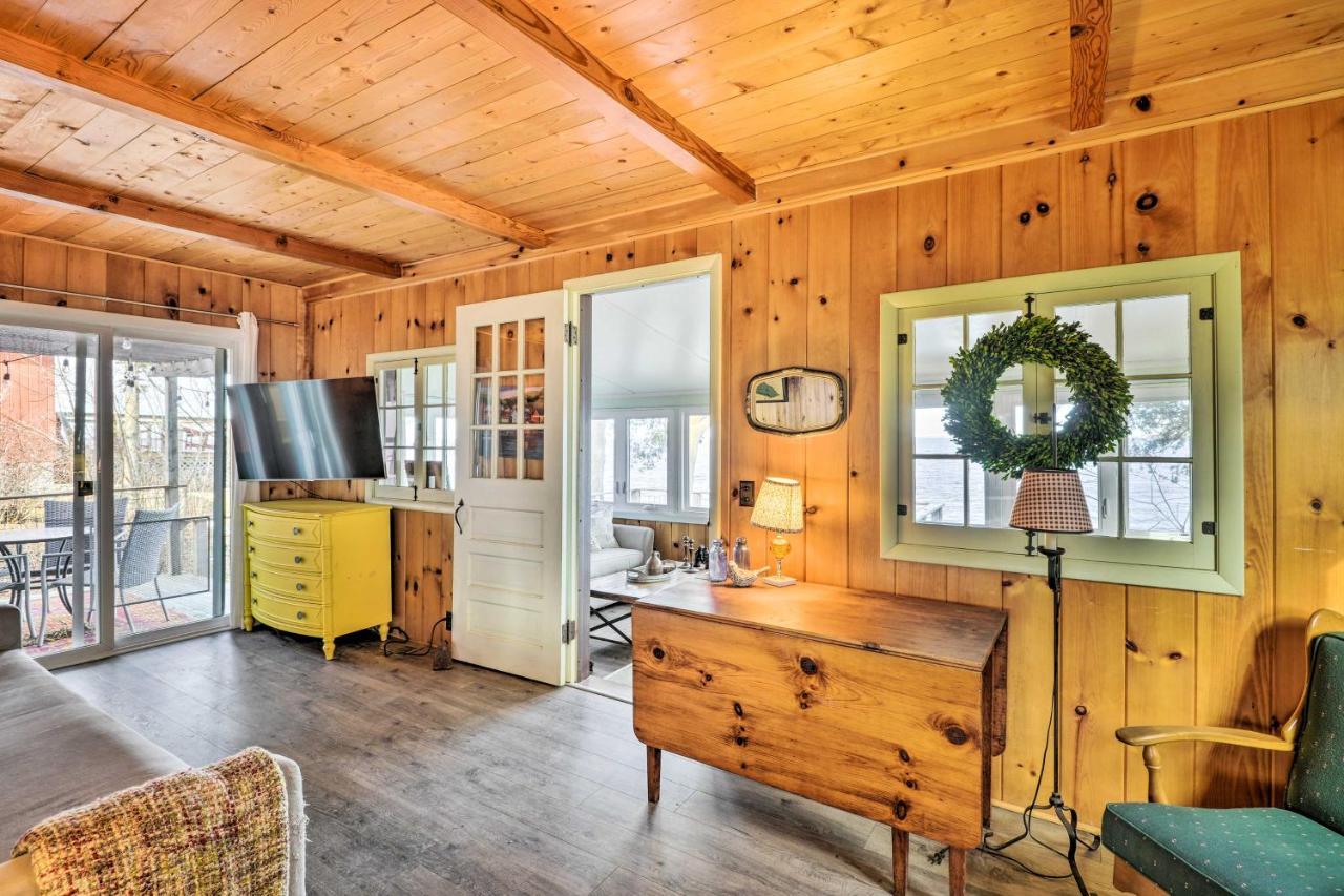 Henderson Harbor Cottage With Lake Access! Sackets Harbor Exterior photo