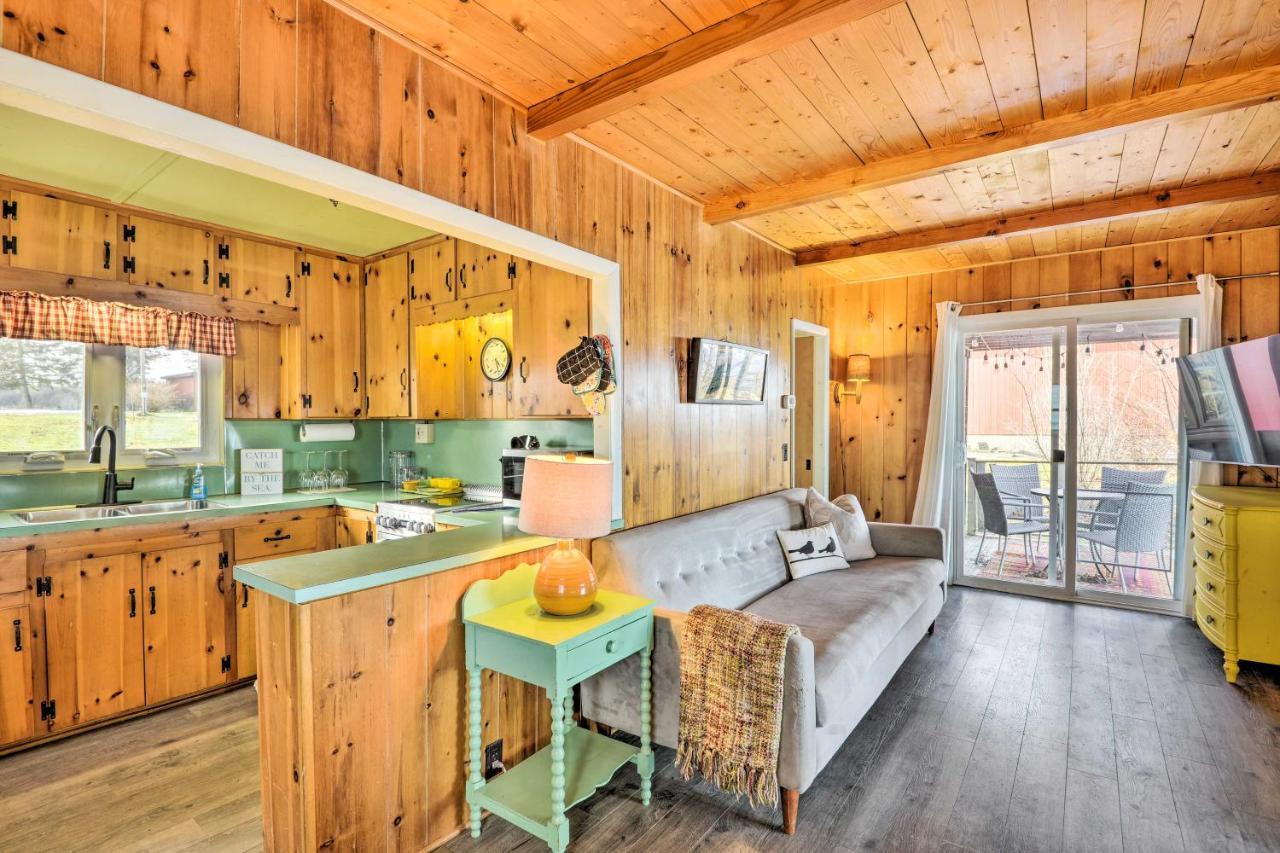Henderson Harbor Cottage With Lake Access! Sackets Harbor Exterior photo