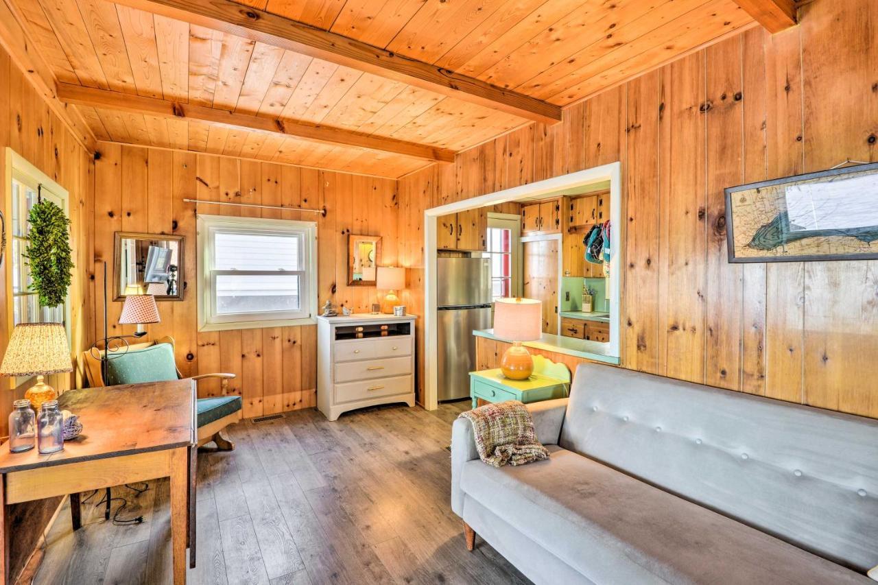 Henderson Harbor Cottage With Lake Access! Sackets Harbor Exterior photo