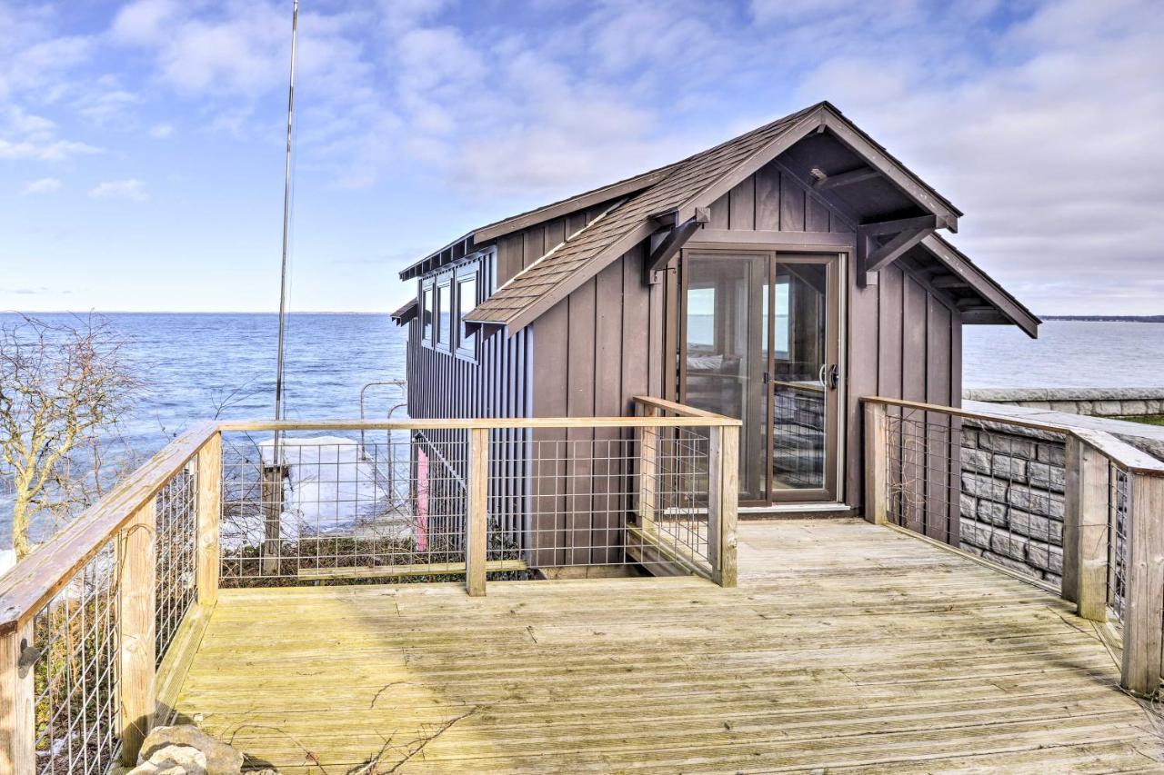Henderson Harbor Cottage With Lake Access! Sackets Harbor Exterior photo